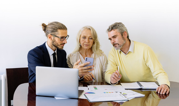 房地產(chǎn)企業(yè)延期交房，增值稅確認(rèn)收入時(shí)間是？