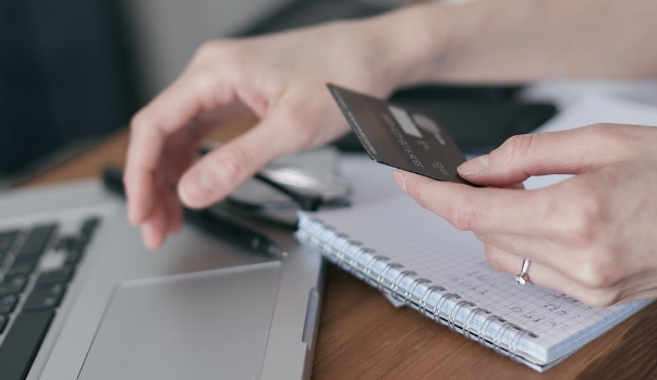 這個(gè)虛開鏈條觸及到了發(fā)票系統(tǒng)