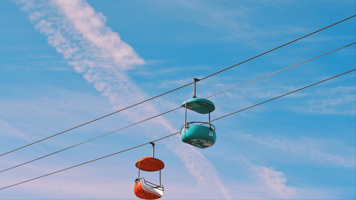 關(guān)聯(lián)企業(yè)之間收取管理費的兩個稅務(wù)風險